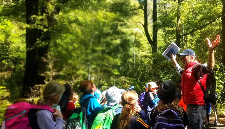 Brook Waimārama Sanctuary; children: students; education inspiring the next generation; learning; Rick Field